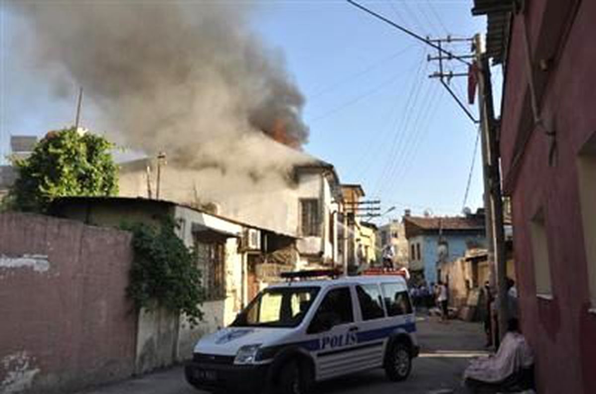 Tarsus\'ta Korkutan Yangın