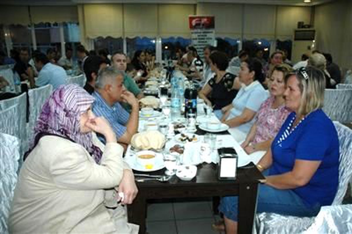 Türk Büro Sen\'den Üyelerine İftar