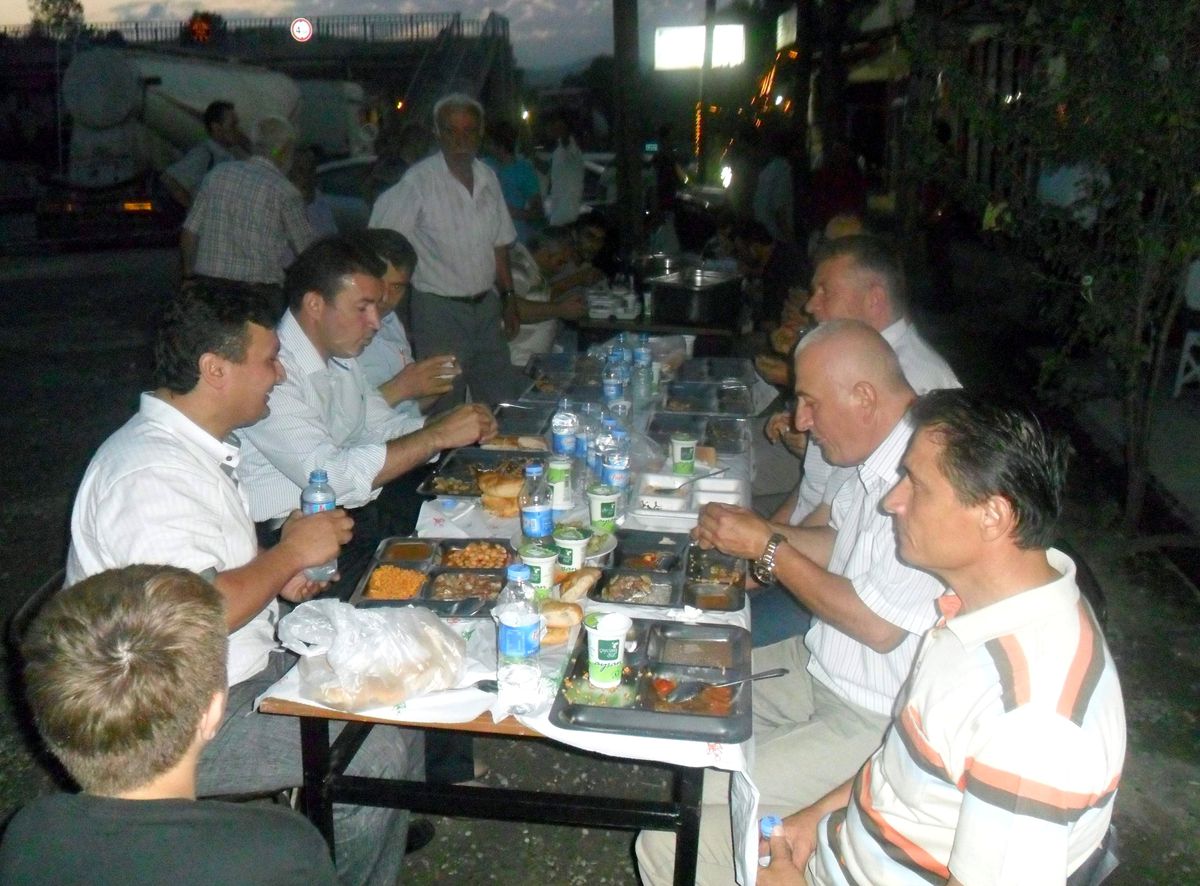 Ulupınar, Eceler Köyü\'nde İftara Katıldı