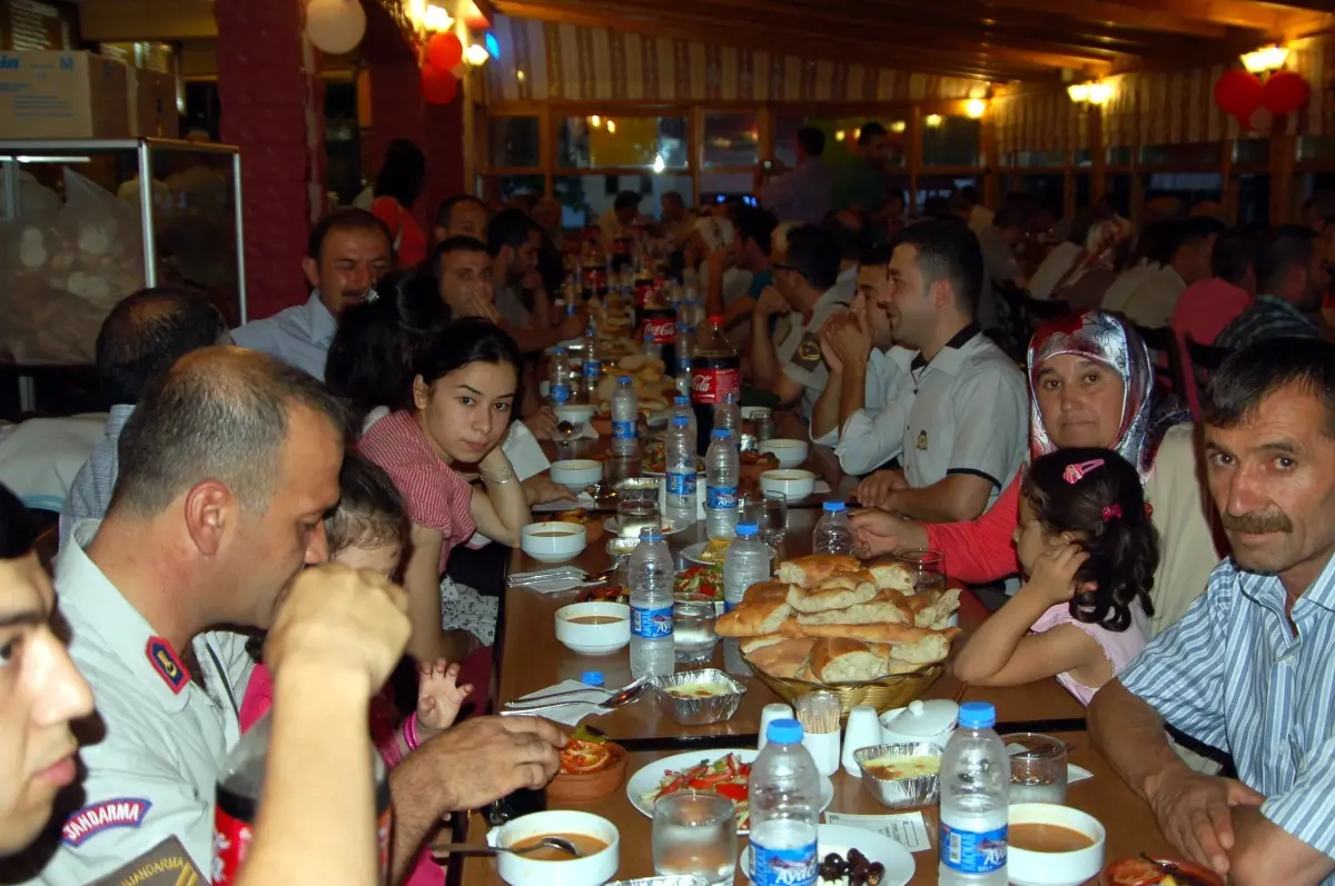 Ünye Kaymakamlığından Şehit ve Gazi Ailelerine İftar