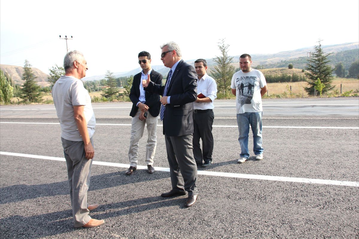 Vali Özcan, Yol Çalışmalarını İnceledi