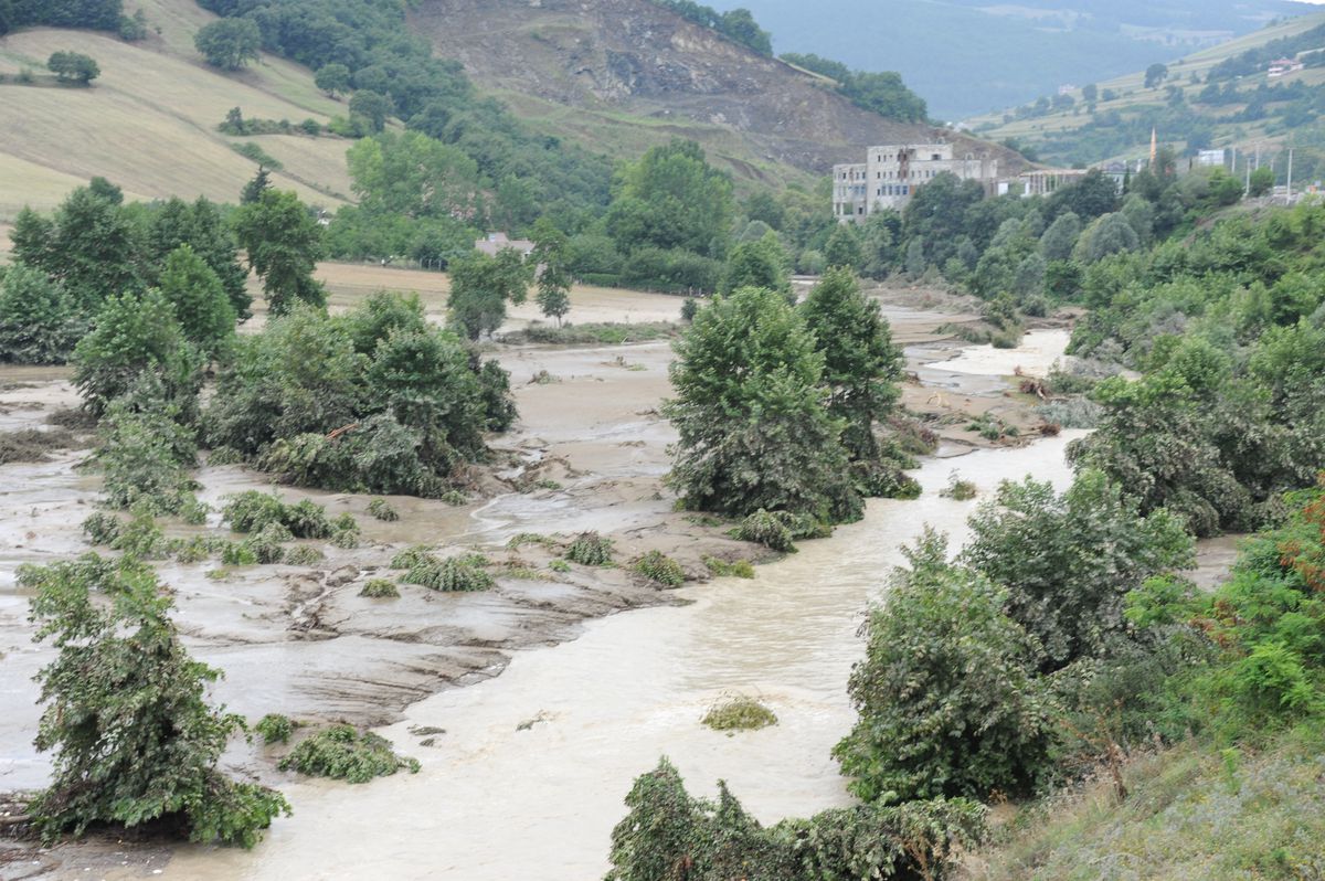 Yılmaz, Samsun\'u Kurtaran Sel Kapanını İnceledi