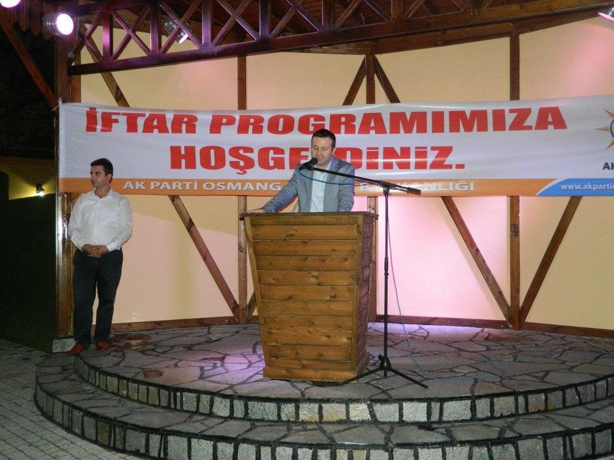 AK Parti Osmangazi İlçe Teşkilatı İftarda Buluştu