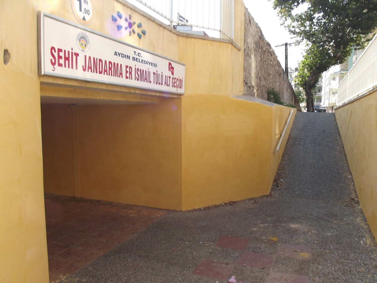 Aydınlı Şehidin İsminin Verildiği Altgeçidin Duvarları Tamamen Boyandı