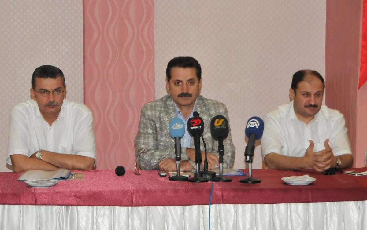 Bakan Çelik Elektrik Sorununu Masaya Yatırdı