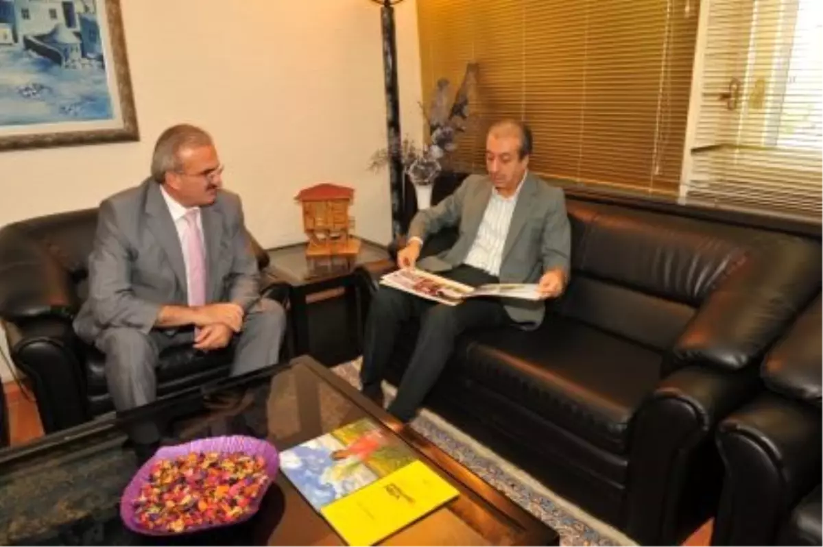 Bakan Eker Van Valiliğini Ziyaret Etti