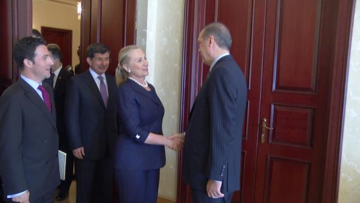 / Başbakan Erdoğan, ABD Dışişleri Bakanı Clinton\'u Kabul Ediyor (1)