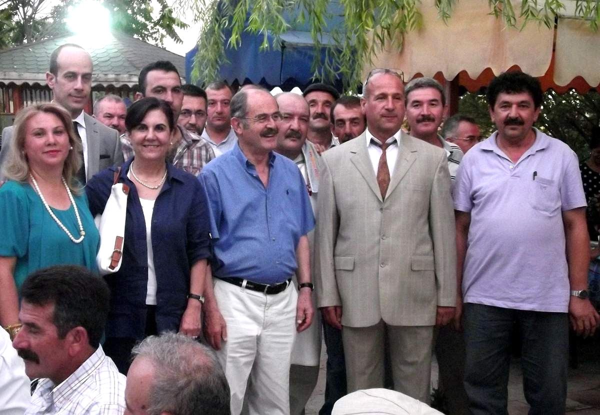 Başkan Büyükerşen Beylikova\'da İfar Davetini Katıldı