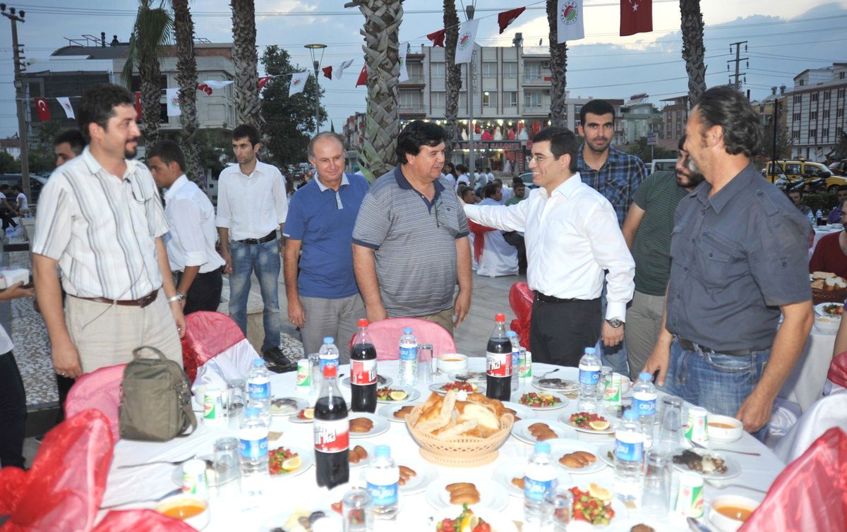 Başkan Tütüncü\'den Çalışanlarına İftar Yemeği