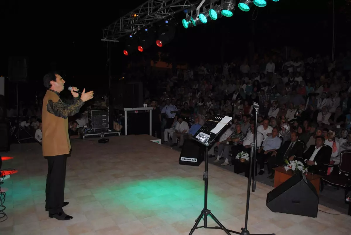 Belediye, Amasyalı Sanatçıları Hemşehrileriyle Buluşturuyor