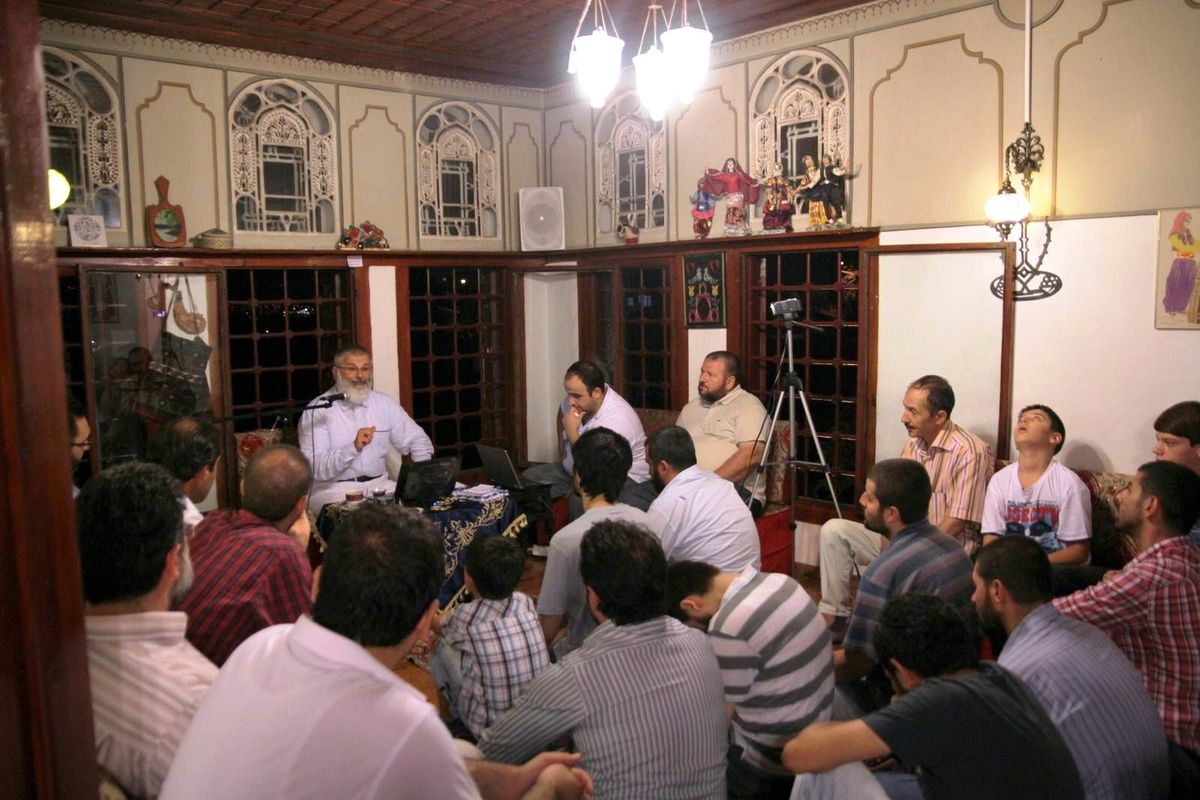 Konakta, Önce İftar Sonra Mesnevi Okuması Yapıldı