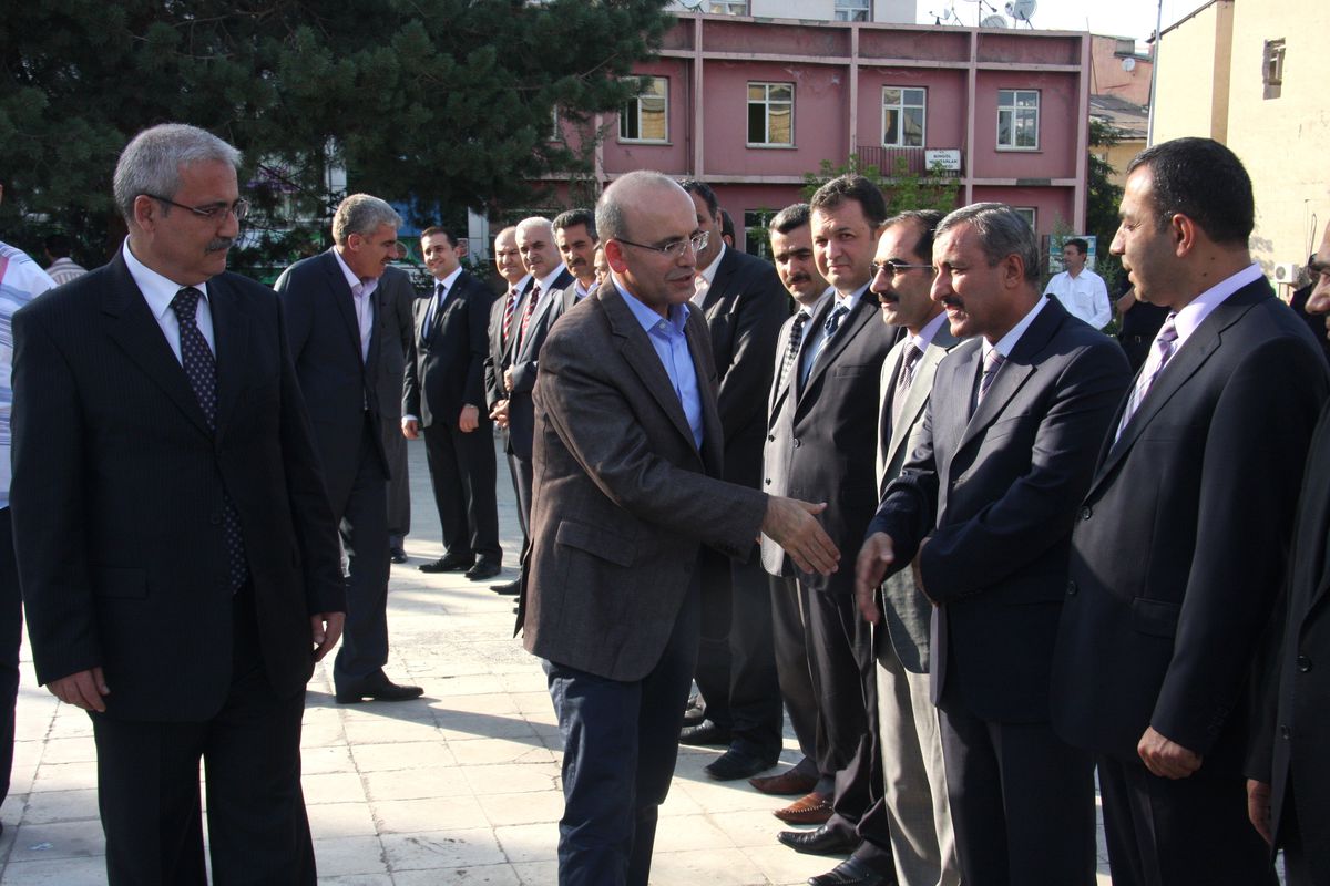 Maliye Bakanı Mehmet Şimşek Bingöl\'de