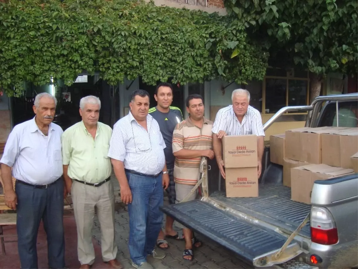 Ödemiş AK Parti'den Erzak Yardımı
