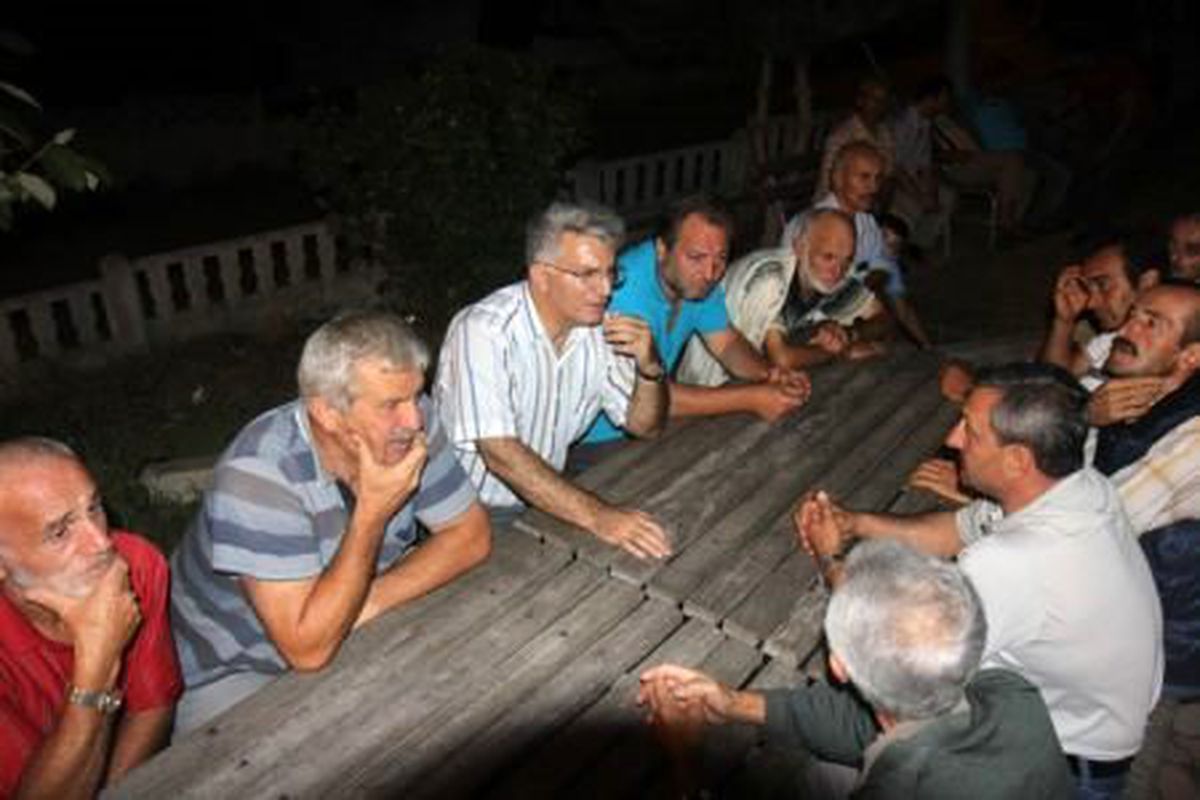 Özak Köylülerin Sorunlarını Dinledi