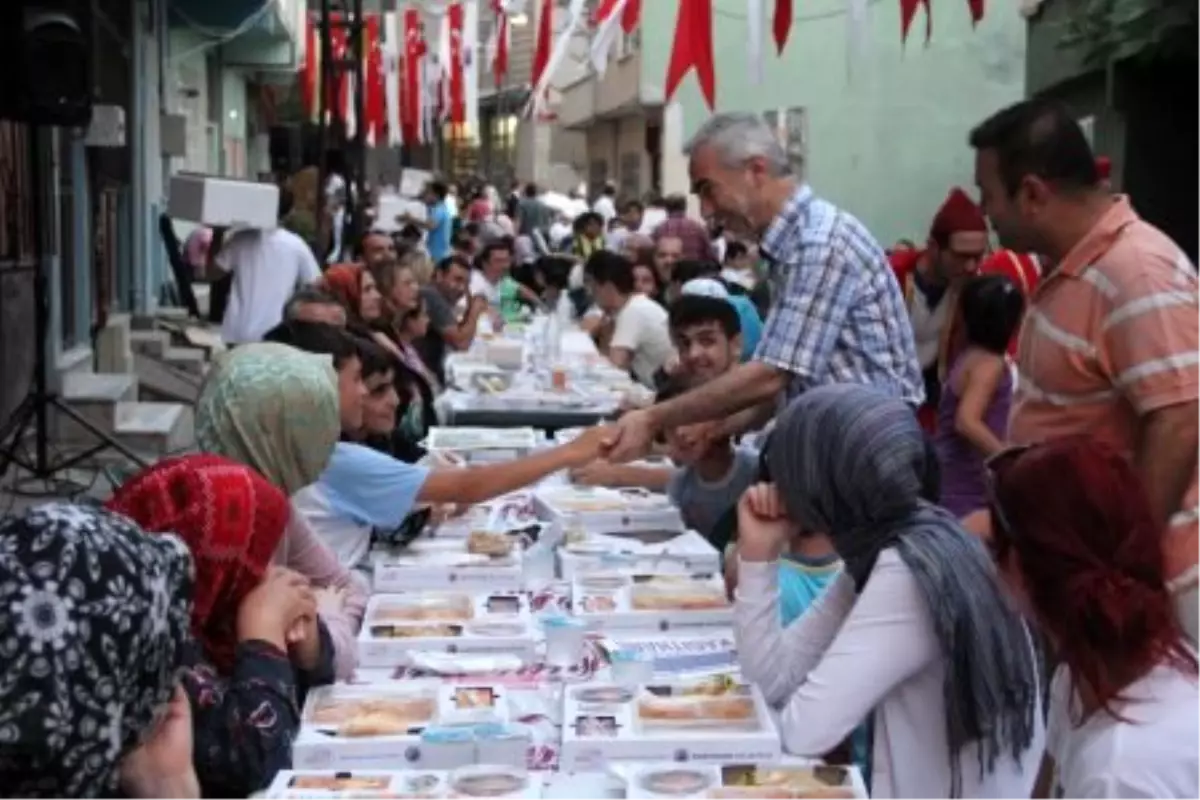 Sokak İftarlarının 16.sı Gerçekleştirildi