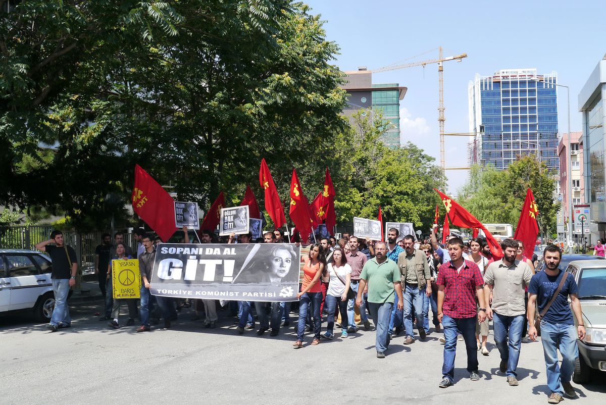 Tkp\'den Beyzbol Sopalı \'Hıllary Clınton\' Protestosu