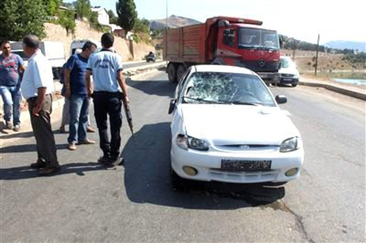 Tunceli\'de Aracın Çarptığı Kadın Yaralandı