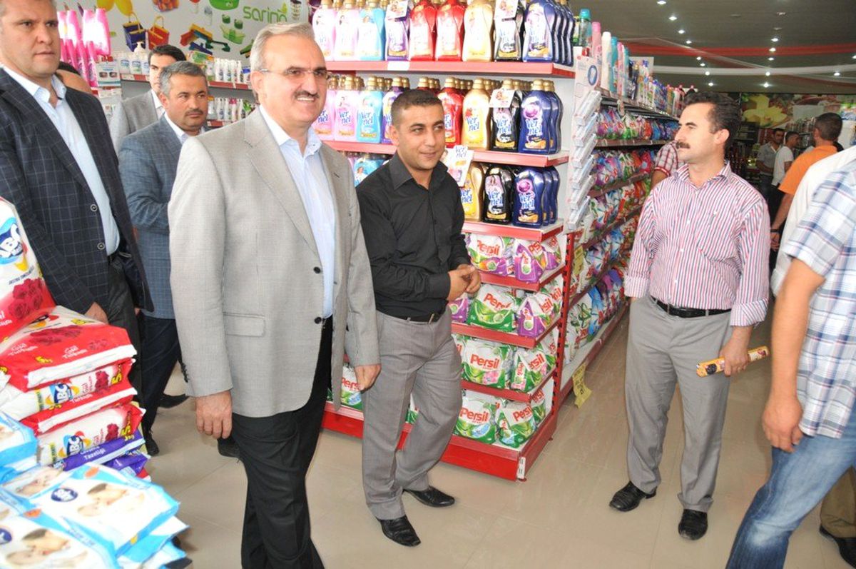 Vali Karaloğlu, İki Yeni İşyerini Açılışını Yaptı