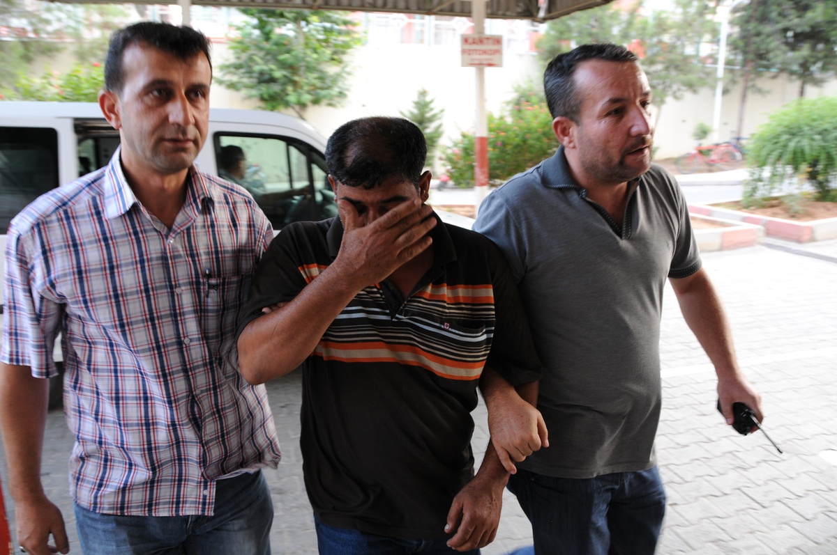 Yanında Çalıştırdığı Sanatçıya Tecavüz Etti