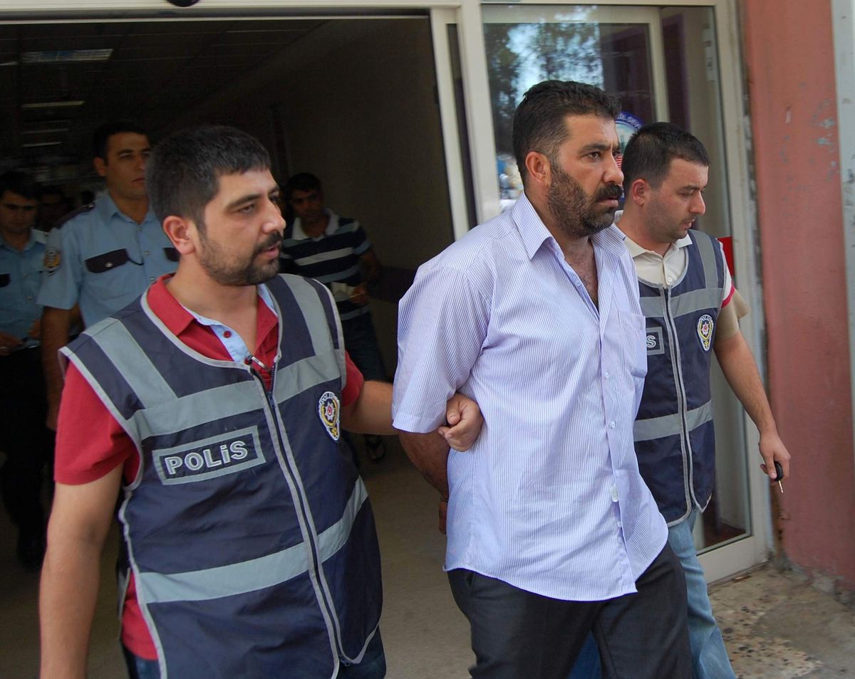 Yeğenini Yaralayan Amca ve Oğlu Adliyeye Sevk Edildi