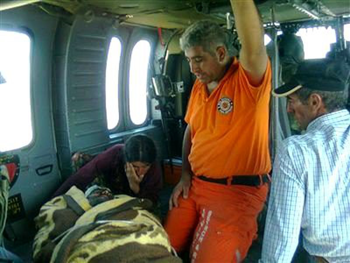 Ayının Saldırısında Ağır Yaralandı Helikopterle Kurtarıldı