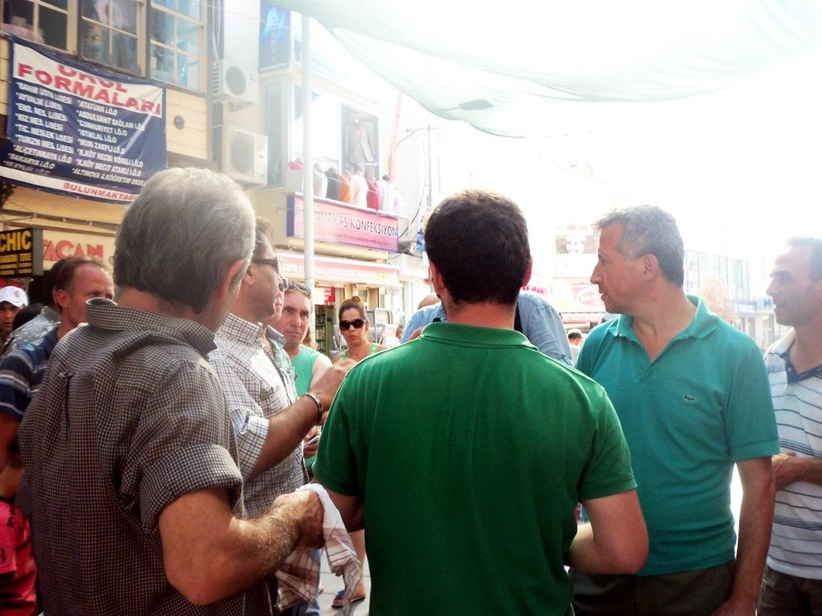 Ayvalık\'ta Tkp\'lilerle Polis Arasında Gerginlik