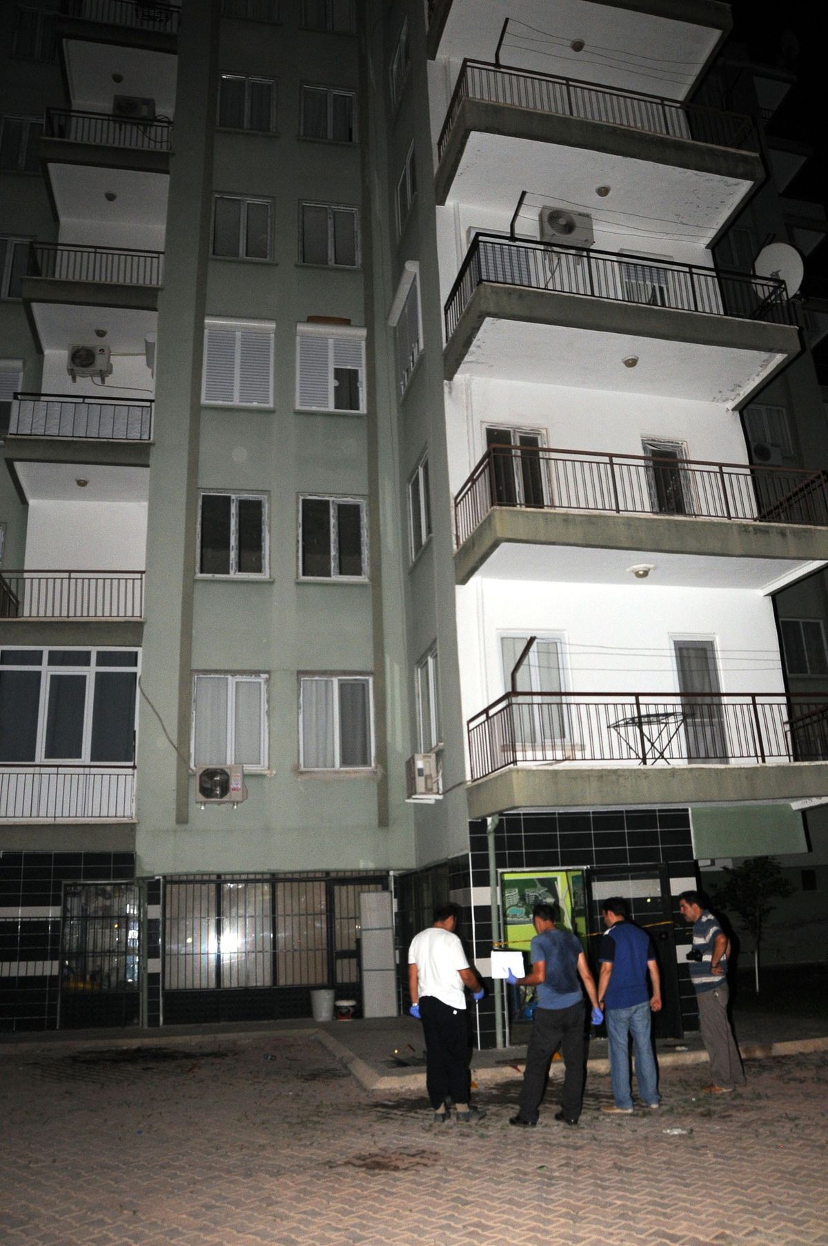 Baba ve Oğul, Vurularak Öldürüldü