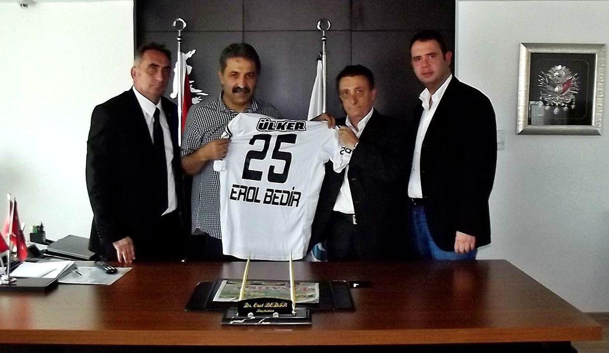 Beşiktaş Kulübü Yöneticilerinden Erol Bedir\' E Ziyaret
