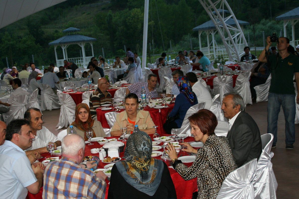 Devrek Belediyesi İftarda Bir Araya Geldi