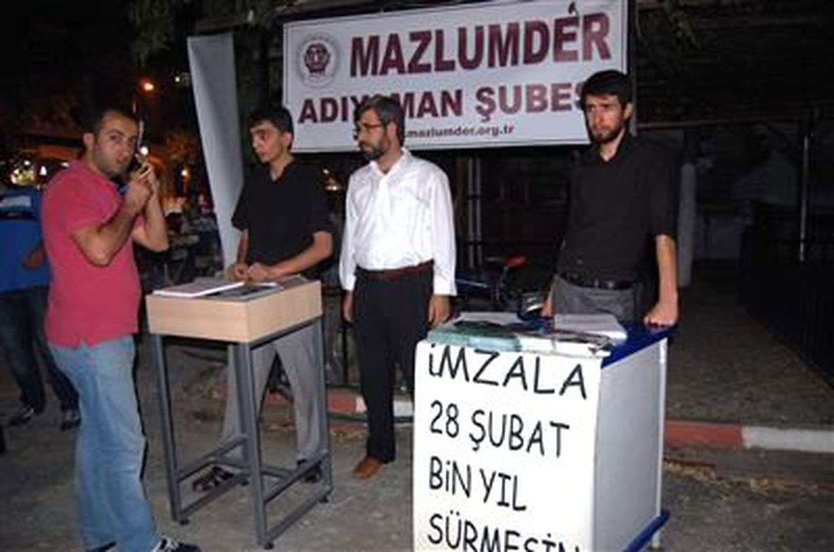 Diyarbakır Mazlumder\'den Stant