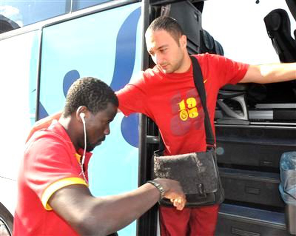 Fenerbahçe\'den 20 Dakika Sonra Galatasaray Erzurum\'a Geldi