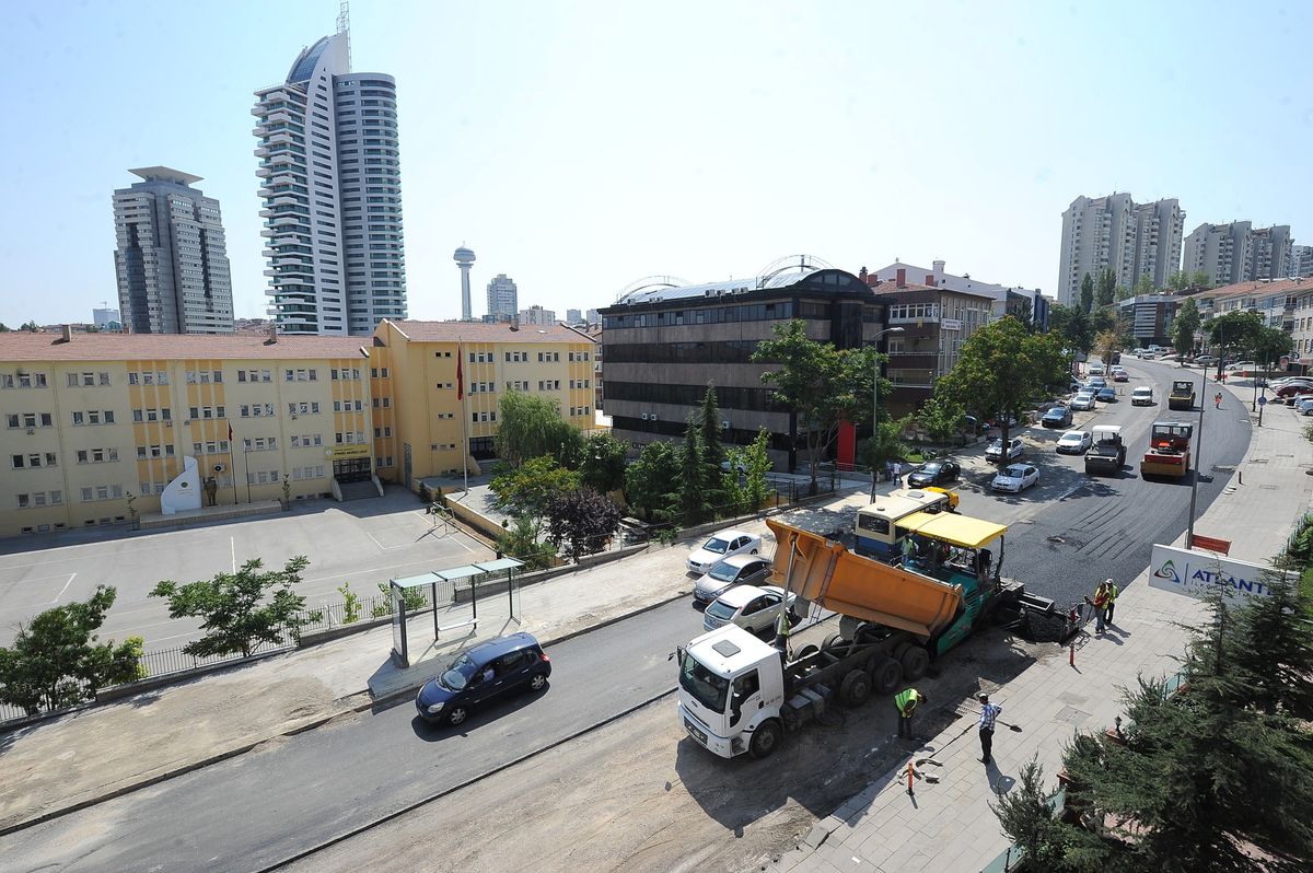 Hoşdere Altıyla Üstüyle Yenileniyo
