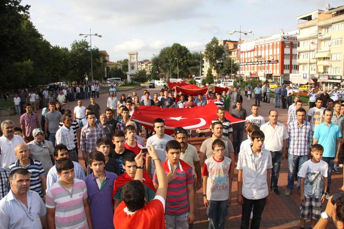 İnegöllü Gençler Terörü Lanetledi