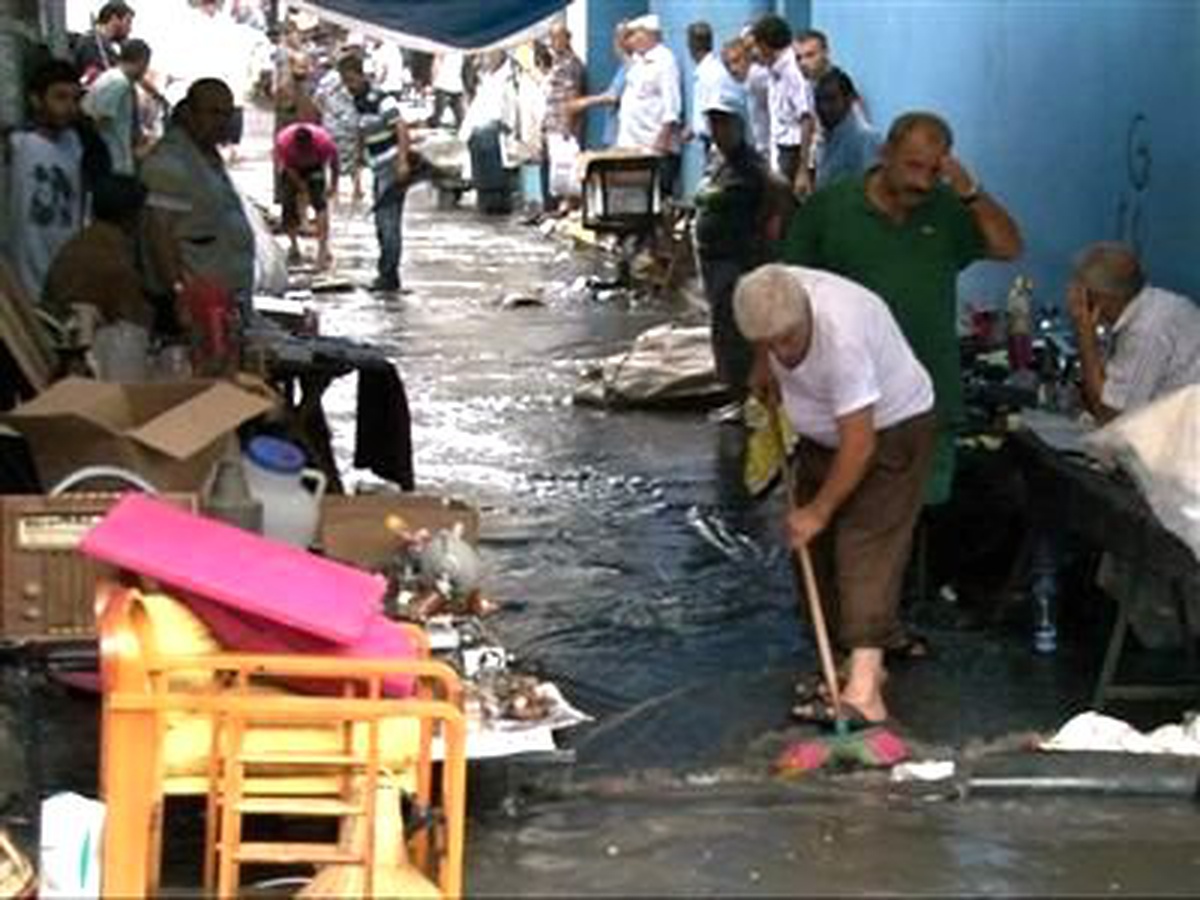 İstanbullular Sağanak Yağmura Hazırlıksız Yakalandı