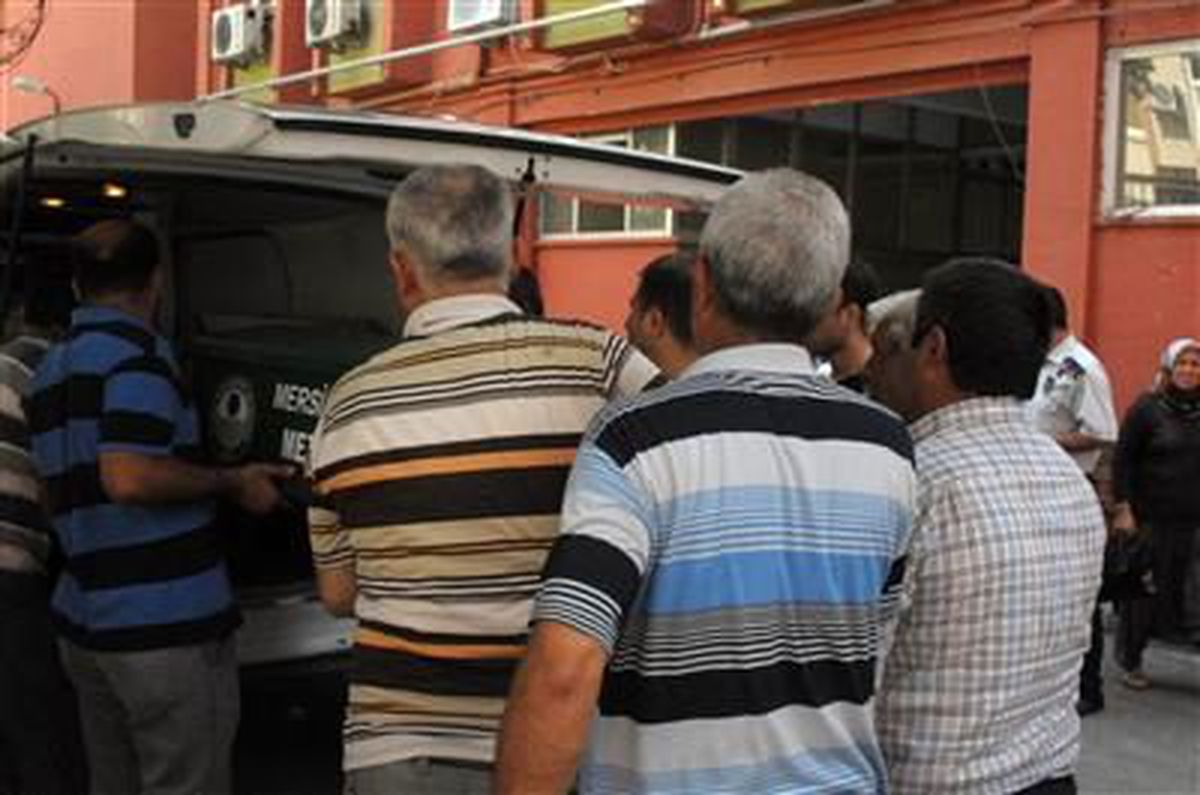 Koca Dayağı Öldürdü!