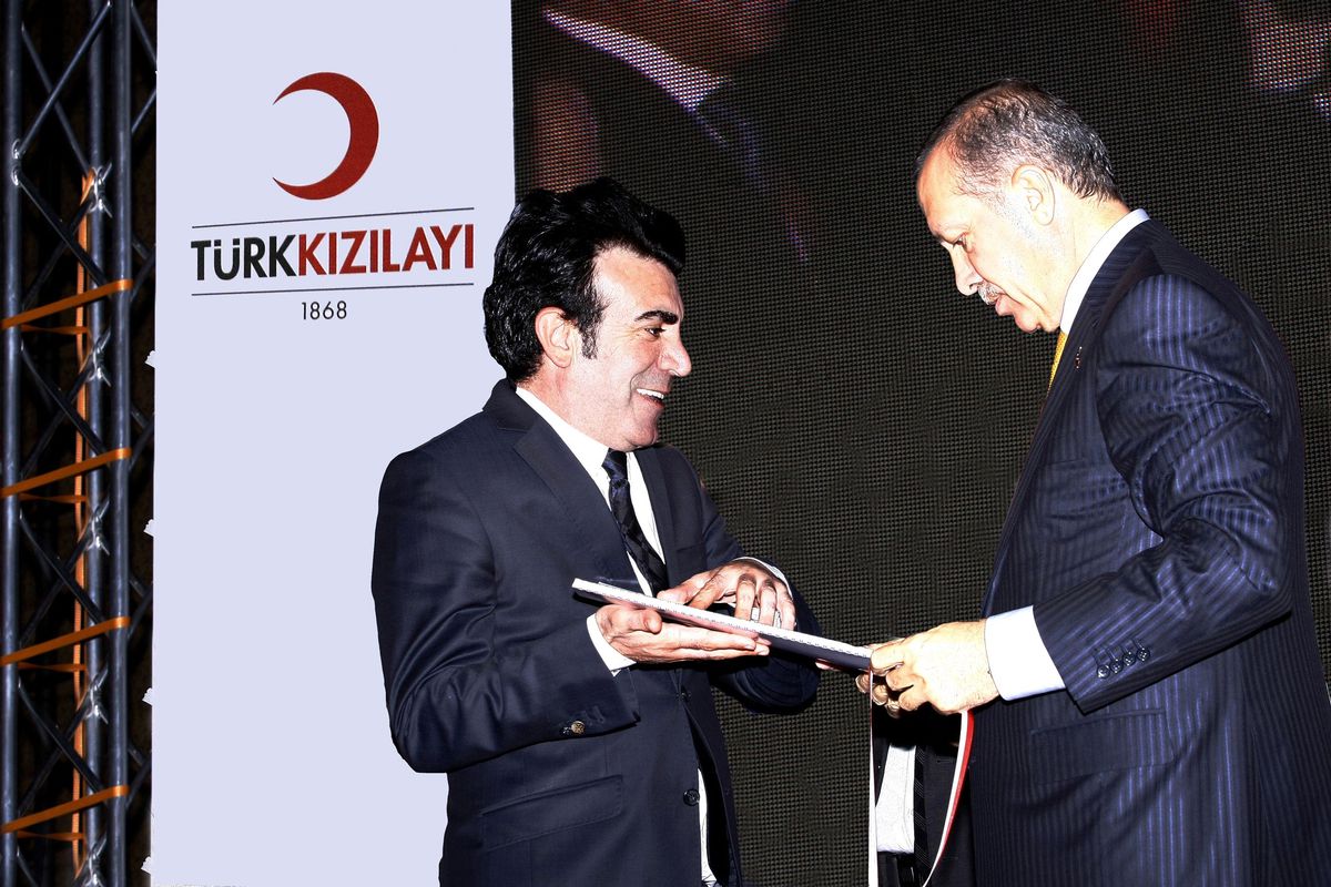 Merter Platformu\'na Başbakan\'dan Altın Madalya