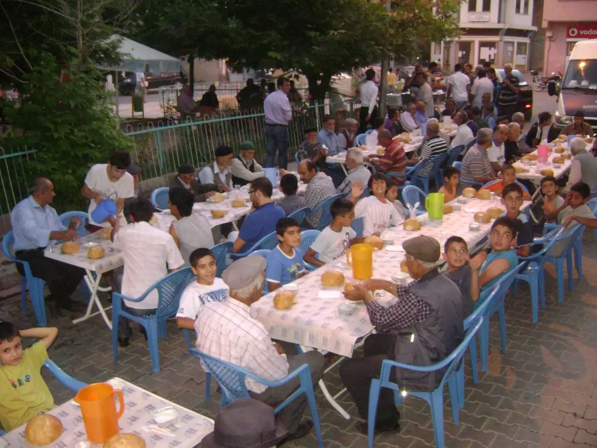 Polatlılar İftar Yemeğinde Buluştu