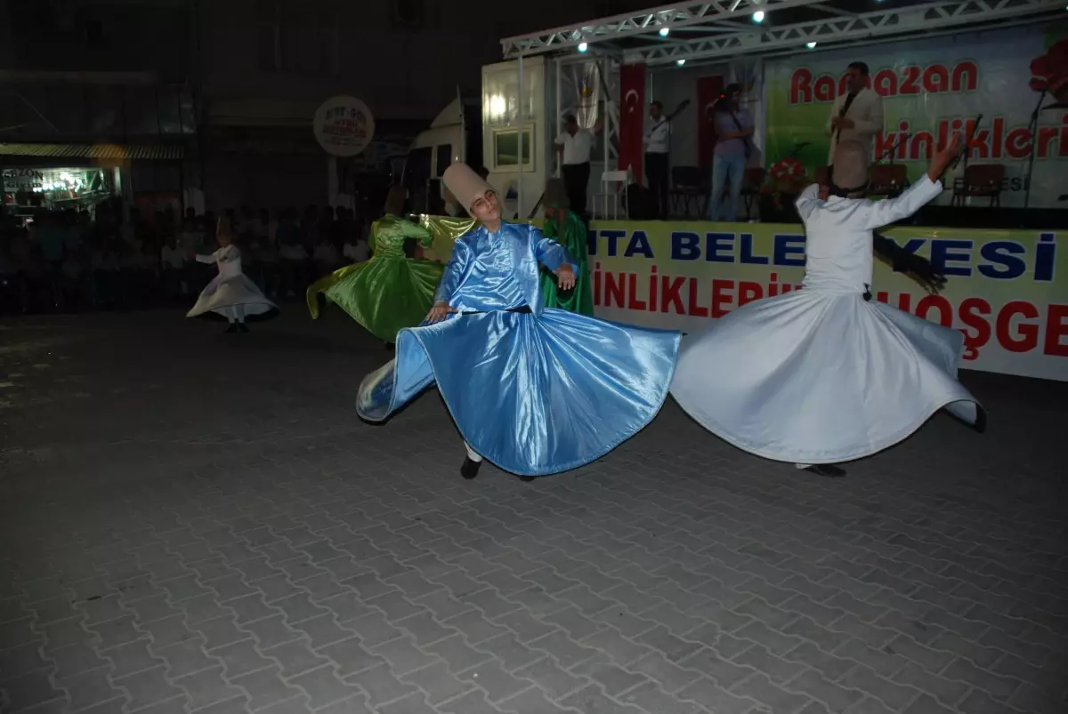 Ramazan Etkinliğinde Semazenler Büyüledi