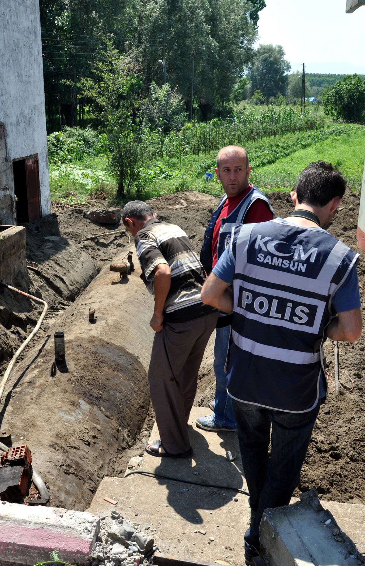 Samsun\'da 19 Bin 500 Litre Kaçak Mazot Ele Geçirildi