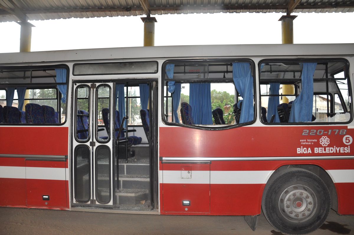 Taraftar Otobüsüne Saldırı: 4 Yaralı