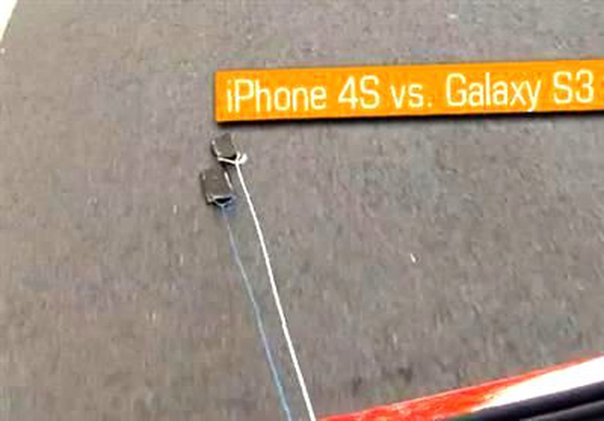 Asfaltta Hangisi Sağlam? İphone 4s mi Galaxy S3 Mü?