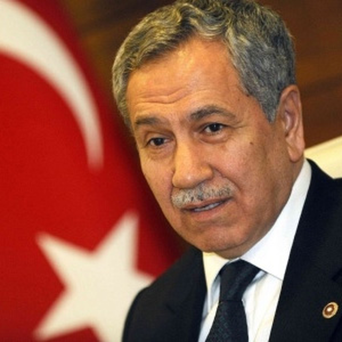 "İstihbarat Yeni Strateji Geliştiriyor"