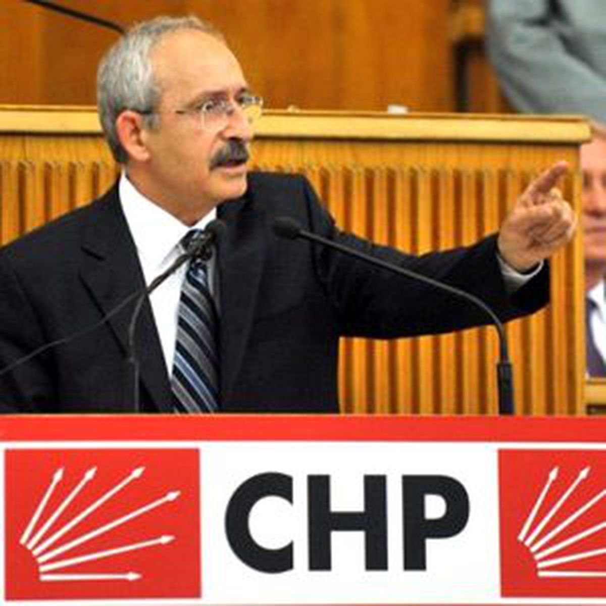 "Türkiye Bataklığa Sürükleniyor"