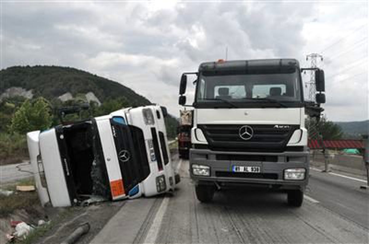 Bolu Dağında Yol Trafiğe Açıldı