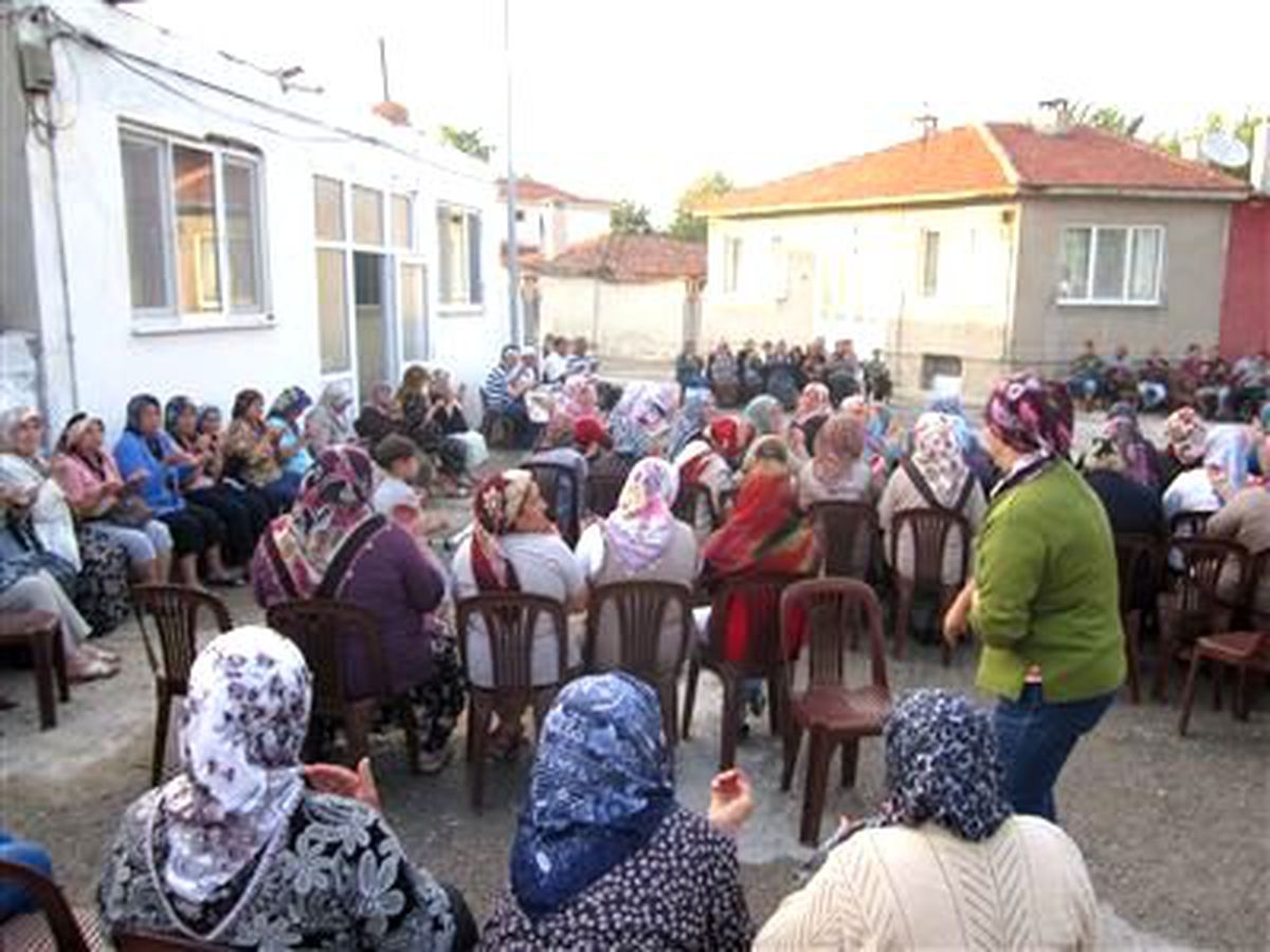 Dere Mahallesi Muhatarlığı\'ndan 200 Kişilik İftar