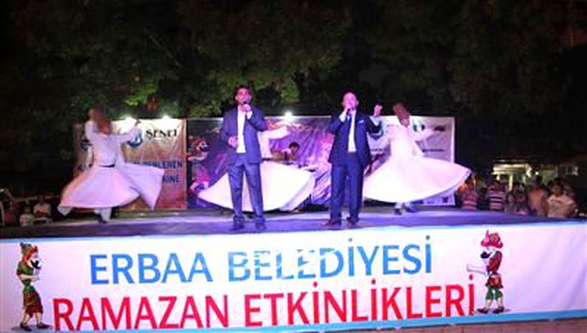 Erbaa\'da İlahi Konserine Yoğun İlgi