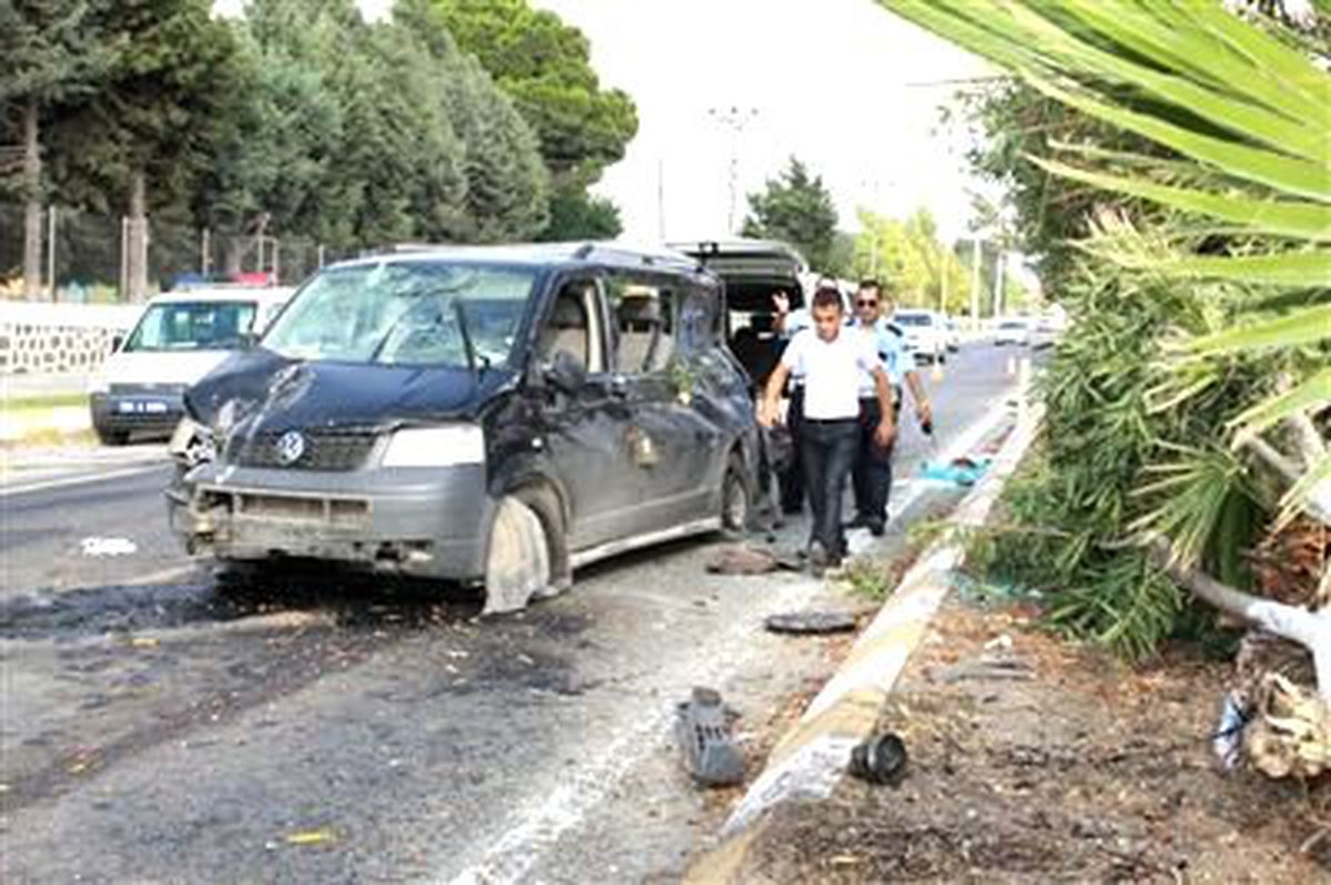 Erzin\'de Trafik Kazası: 2 Yaralı