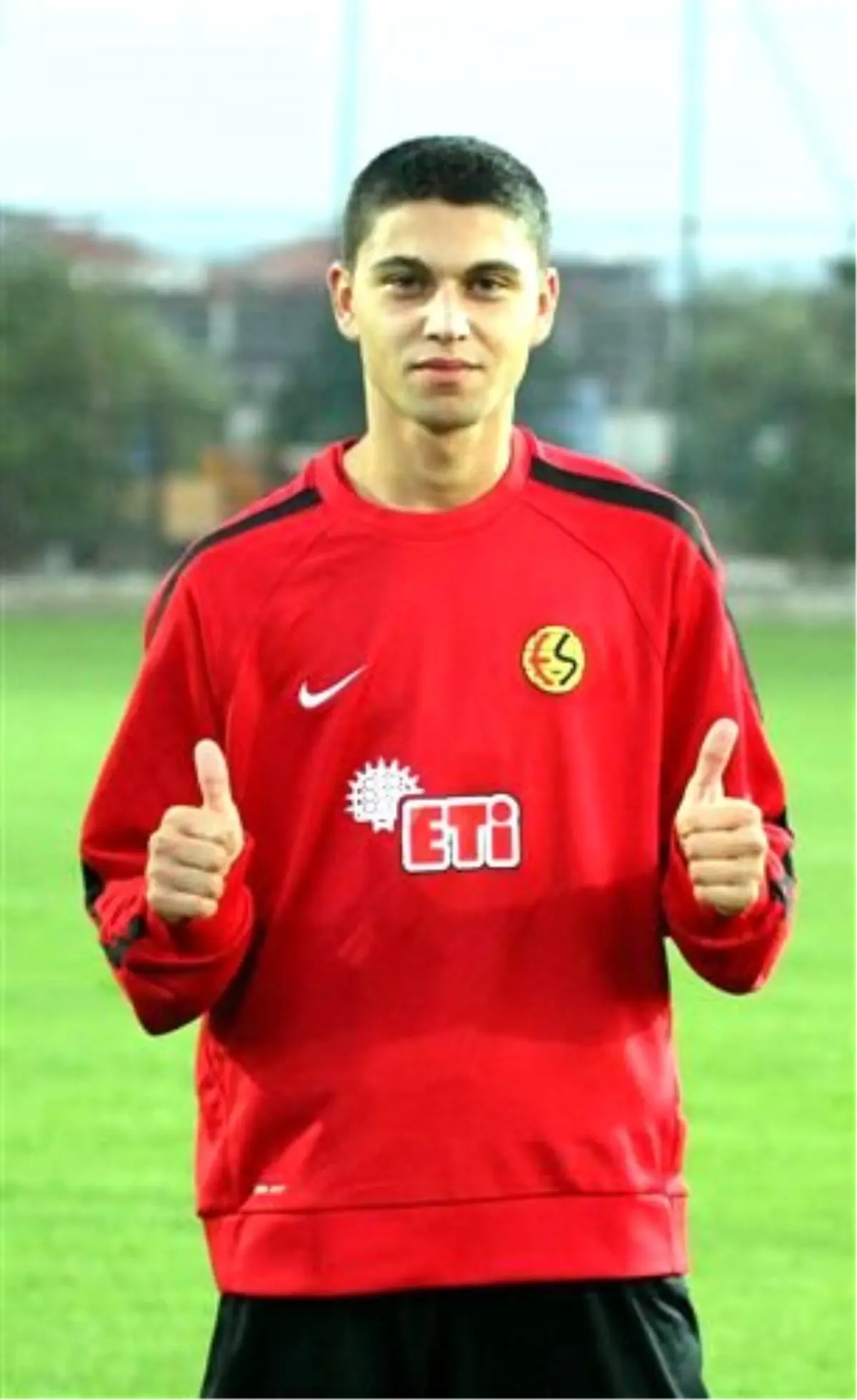 Gençlerbirliği Teknik Direktörü Fuat Çapa'nın Oğlu Ferhat Eskişehirspor'da