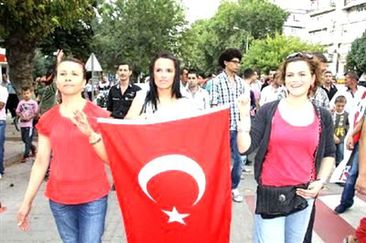 İnegöllü Gençler Terörü Lanetledi