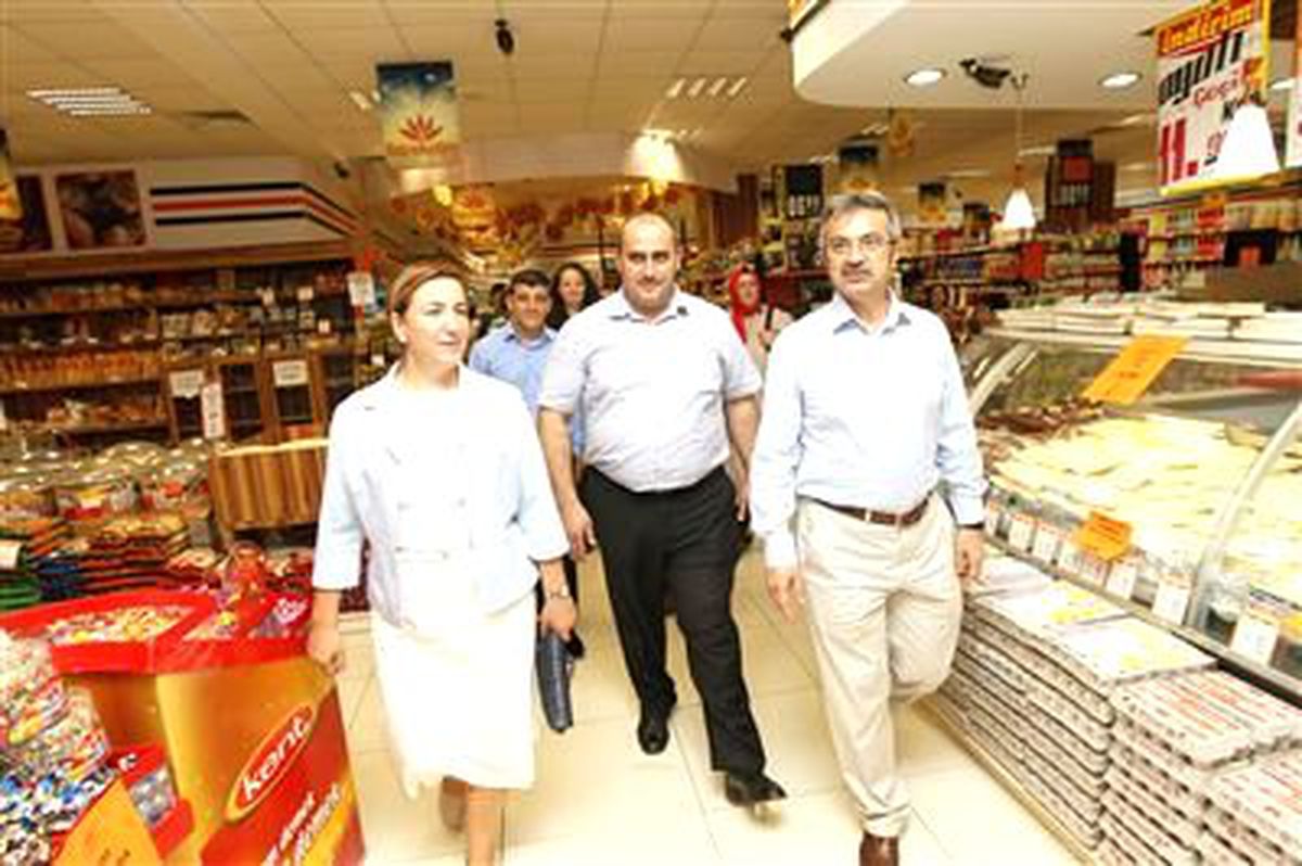 Kent Meydanı\'nda Şiir Gecesi